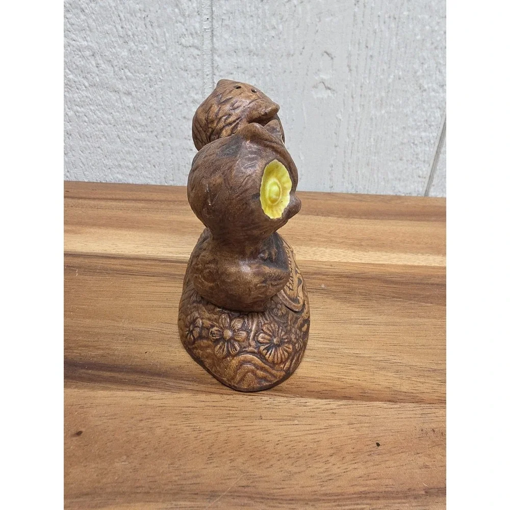 Vintage Treasure Art USA Pottery Owl Salt & Pepper Shakers Oregon